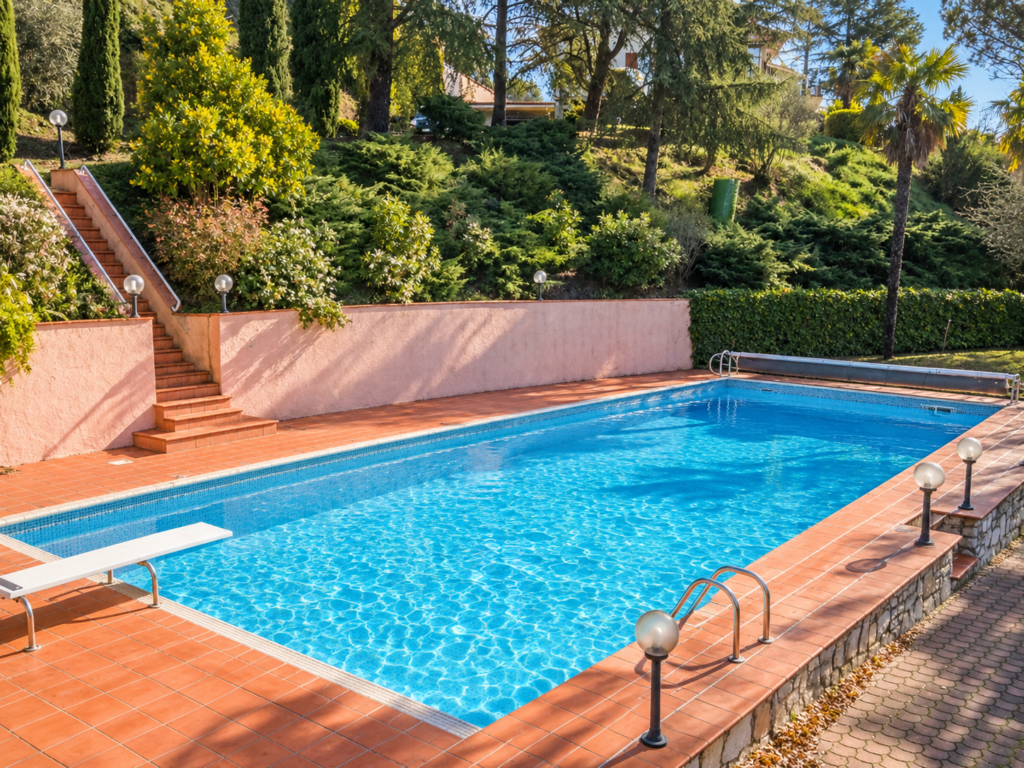 Piscina panoramica della villa sul Lago Trasimeno